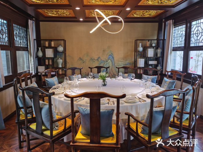 信园包厢图片