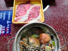 -四囍码头海鲜烧烤自助火锅(外滩南京东路悦荟广场店)