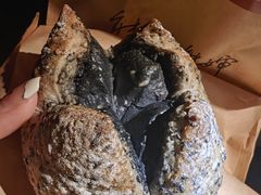 黑芝麻炸弹-熊叔熊婶面包房(团结湖店)