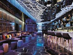 -OZONE 顶楼酒吧(香港丽思卡尔顿酒店)