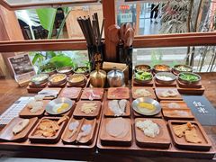 -银米·云南传统过桥米线(双廊黑金冠店)