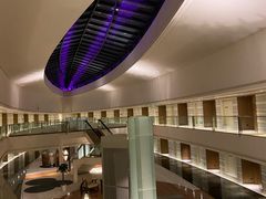 -上海滴水湖皇冠假日酒店