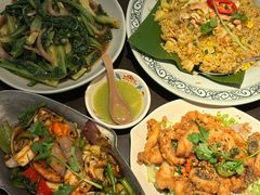 -大头虾越式风味餐厅(光明广场店)