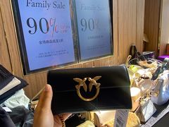 -广州周大福金融中心