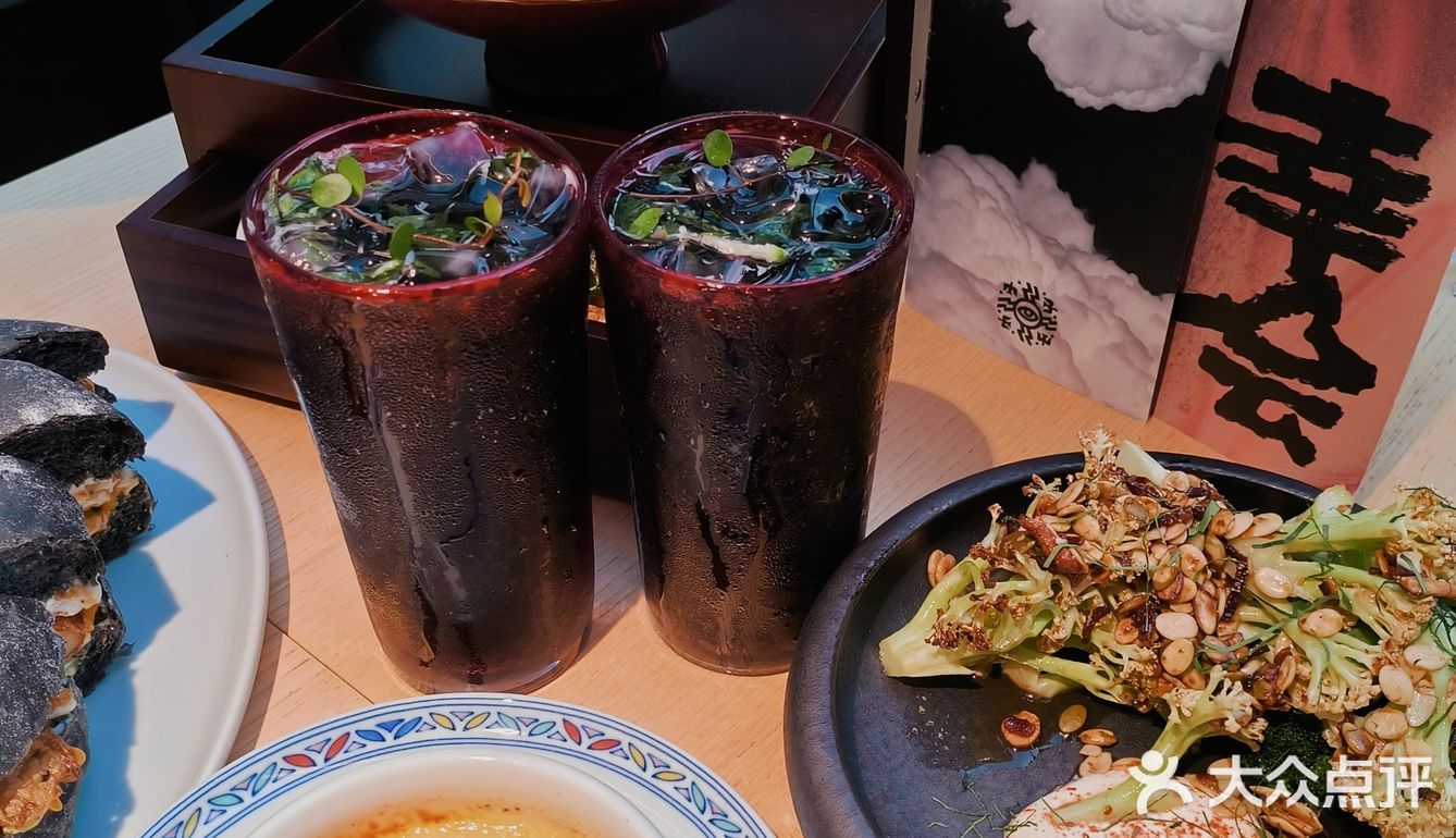 深圳首店｜约会超有氛围感的新中式简餐