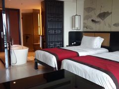 -三亚湾海居铂尔曼度假酒店