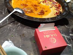 -红九格老火锅(三峡广场店)