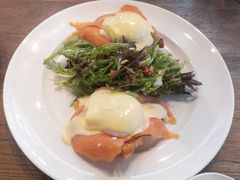 -ROAST coffee & eatery