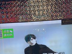 -路边边地标烧烤·川菜·小龙虾·音乐酒馆(良乡长虹店)