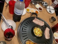 -江南猪肉商会无限续吃(弘大店)