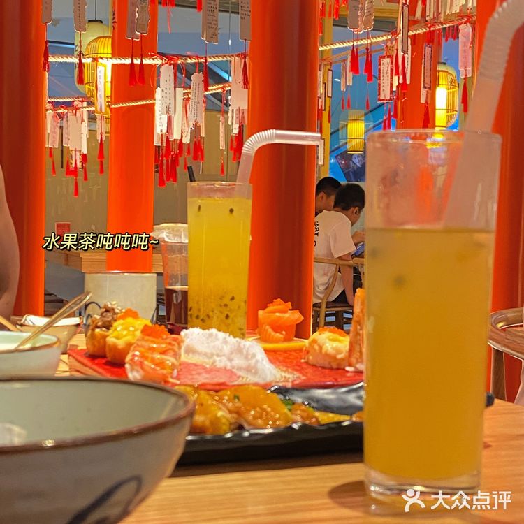 武汉探店|首家可以换装就餐体验日料!