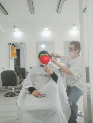 -LILI·HAIR SALON理理造型