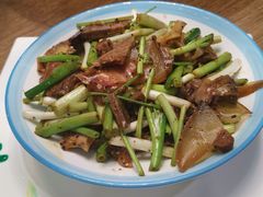小葱拌牛肉-郑庄脂渣海鲜楼(九水路店)