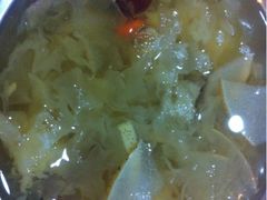 银耳梨片红枣汤-雕刻时光咖啡馆(北航店)