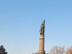 -人民防洪胜利纪念塔