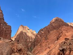 -天山神秘大峡谷