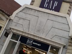 -GAP(王府井奥莱·香江小镇店)