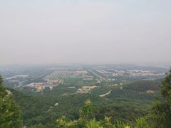 -鬼笑石后山停车场
