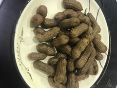 盐水花生-虾弄弄海派小龙虾·牛羊蝎子火锅