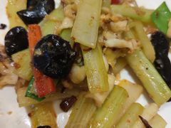 -万龙洲海鲜(大兴绿地缤纷城店)