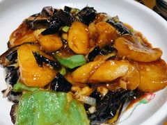 最爱地三鲜-95号酱骨·一块豆腐(展春园西路店)
