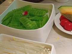 -左庭右院鲜牛肉火锅(浦江欢乐颂店)