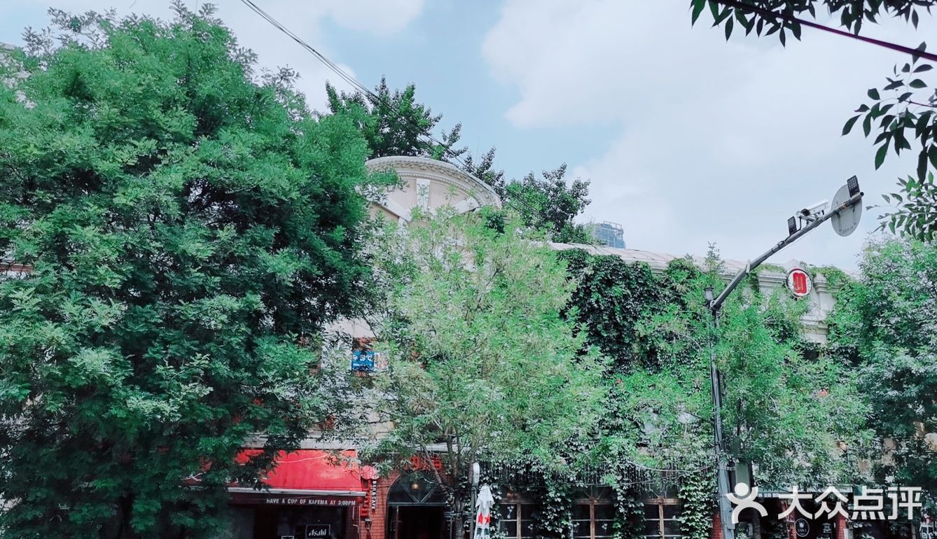 风情街：忙里偷闲感受片刻风情