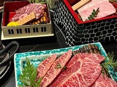 -山川小町·极番烧肉(新地假日广场店)