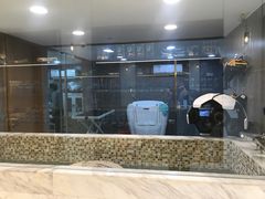 -悠尼宠物·独立低压伊珊娜洗护·美容·寄养(兰谷路店)