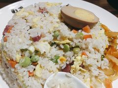 -张氏宽窄巷成都名小吃(华发新天地店)