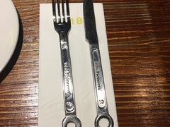 -1886德国汽车餐厅(外滩十六铺码头店)