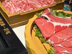 -老牌坊云南鱼豆花火锅(哈西万达店)