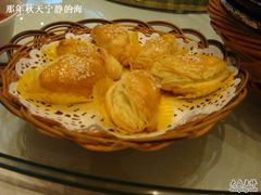 榴莲酥-东方红酒楼(知春路店)