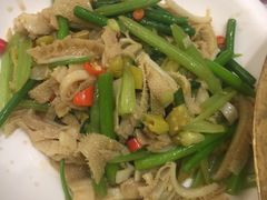 -阿拉丁新疆风味餐厅·清真(罗廊巷店)