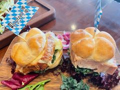 -Brotzeit博璨德国啤酒餐厅(亮马桥官舍店)