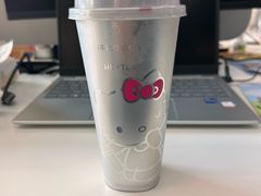 -喜茶(上海淮海中路渔阳里店)