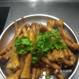 今日抽条筋去市场买大只鸡脚