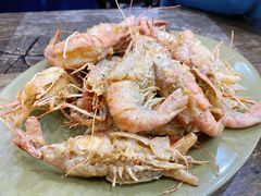 咸蛋黄炒虾-贞姨美食·老字号海鲜大排档