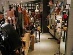 -纪念日百货(江西南昌店)