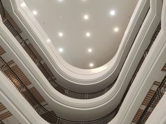 -五谷芳乳鸽王(海景店)