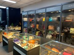 -用真奢侈品名表名包回收中心(朝阳万达店)