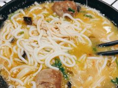 -肥汁米蘭香港米线(长宁来福士店)