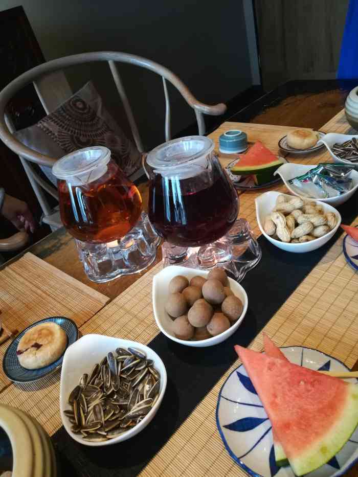 合润天香茶馆(南京东路店"环境优雅,悠闲聚会的好地方,以后就这个地