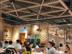 大堂-谷丽麦馕新疆菜·清真(步步高梅溪新天地店)