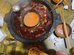 -黄潇洒老火锅(九眼桥宏济巷店)