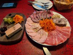 -羽深肉铺 Steak & Wine