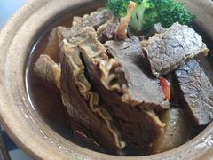 -腩得欢喜·牛腩煲火锅(万庭大厦店)