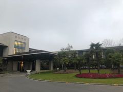 -上海怡沁园度假酒店