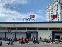 -Co.opmart (Cong Quynh)