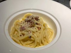 -卡普里披萨·牛扒·下午茶